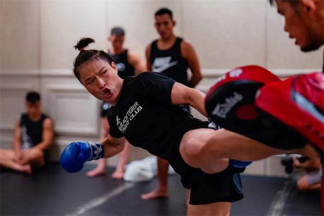 av网址在线观看免费